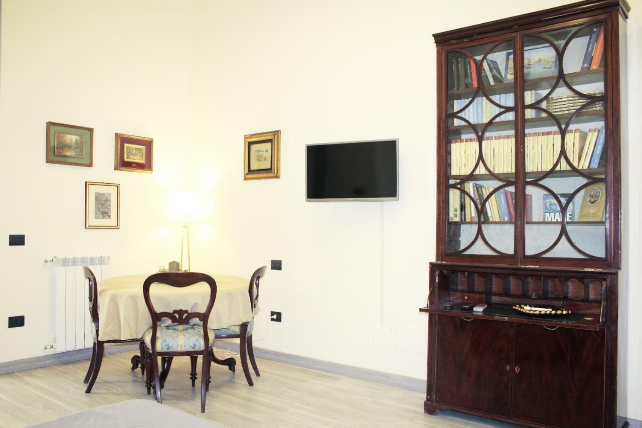La Suite Del Prof Νάπολη Εξωτερικό φωτογραφία