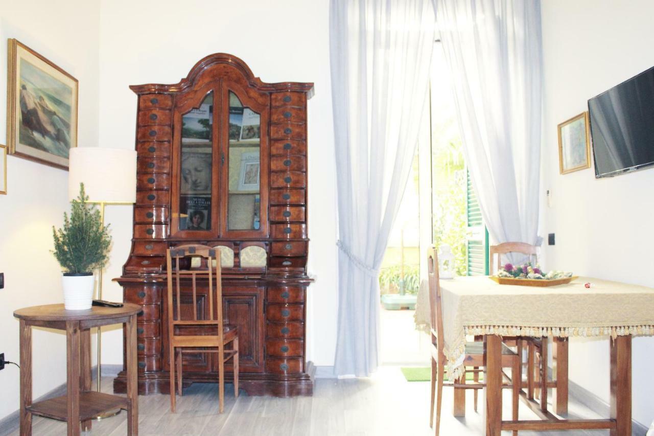 La Suite Del Prof Νάπολη Εξωτερικό φωτογραφία
